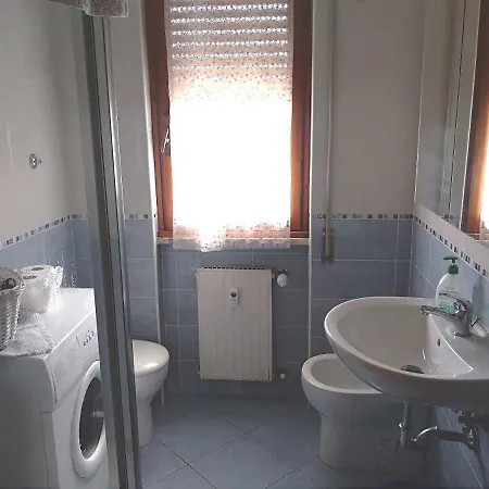 Yellow Submarine Freeparking Petfriendly Apartment *